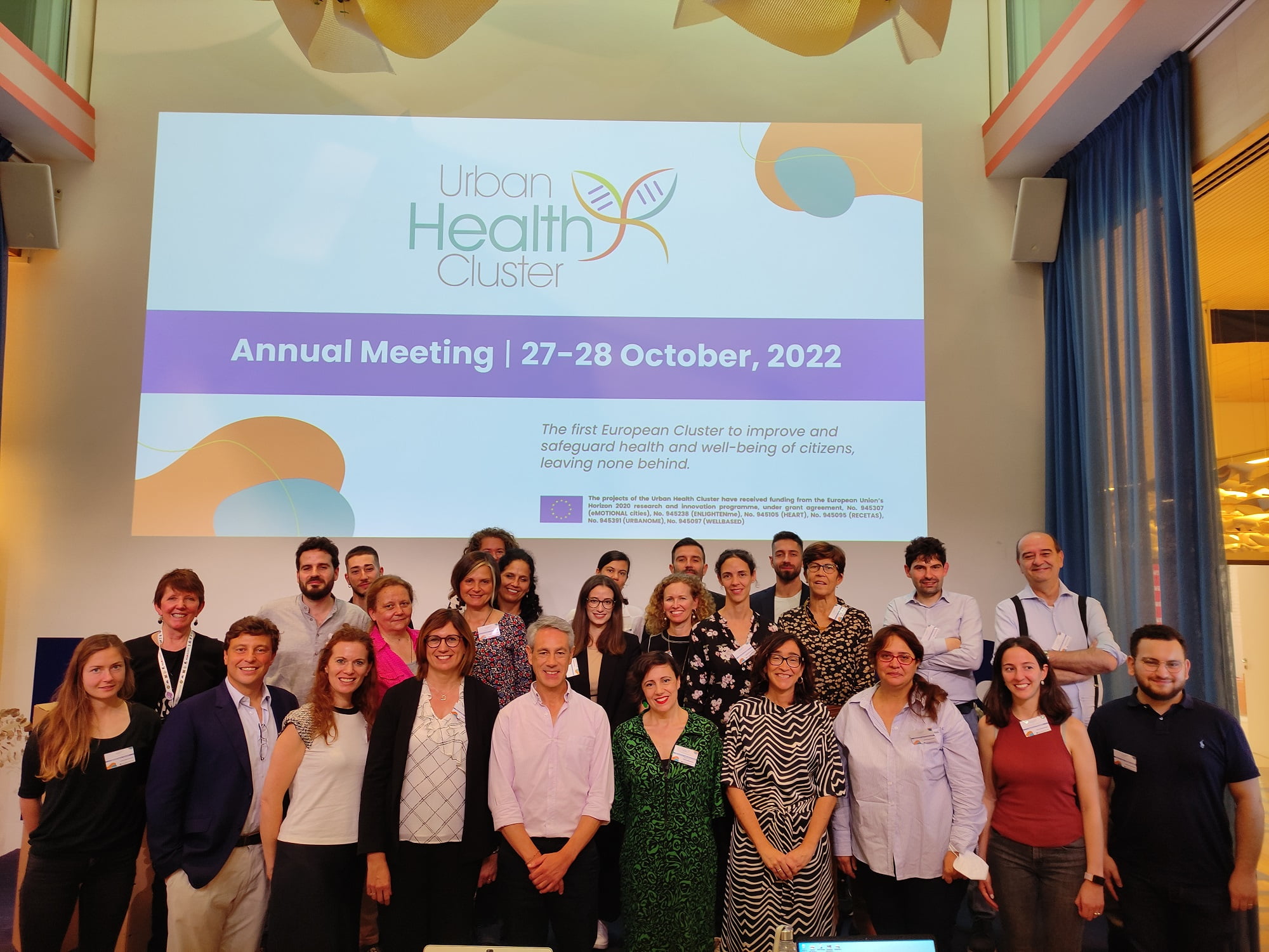 Foto de família dels participants en la reunió de Urban Health Cluster